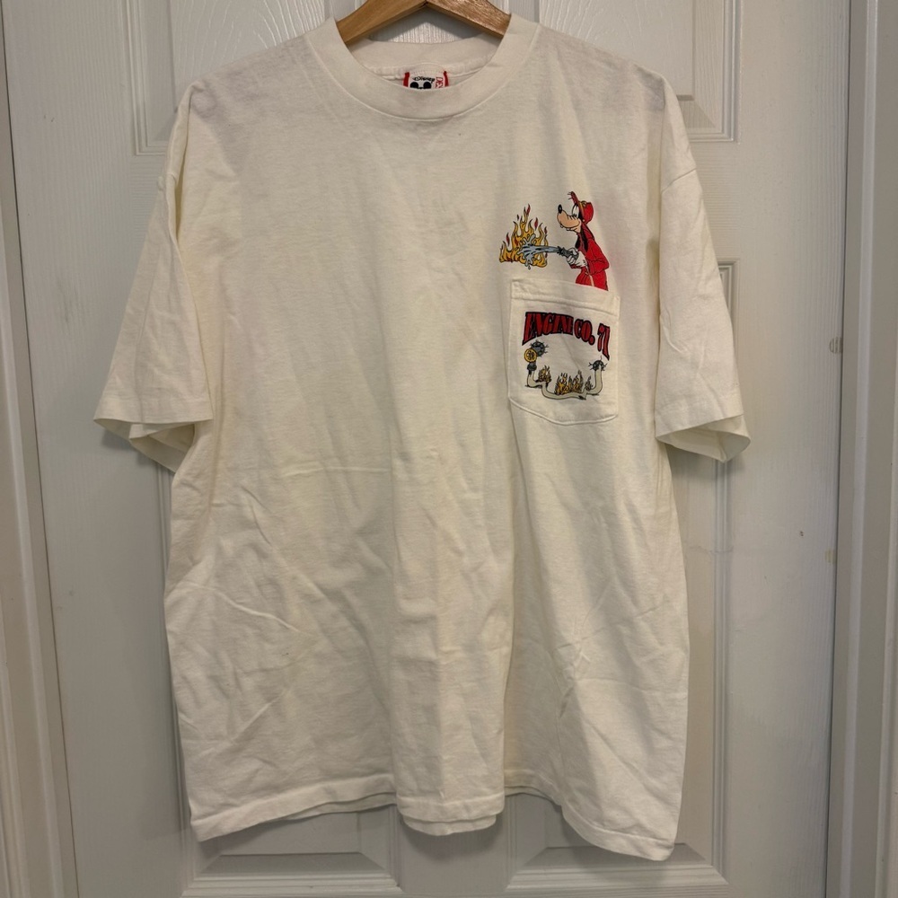 Like New Vintage Disney Designs Single Tag Firefighter Goofy Pocket Tee